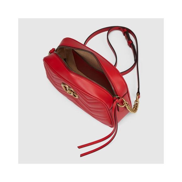 Gucci Quilted Chain Shoulder Bag with Double G Detail - Picture 2 of 6